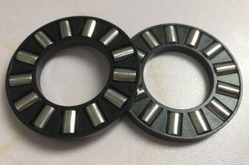 Flat thrust roller bearing